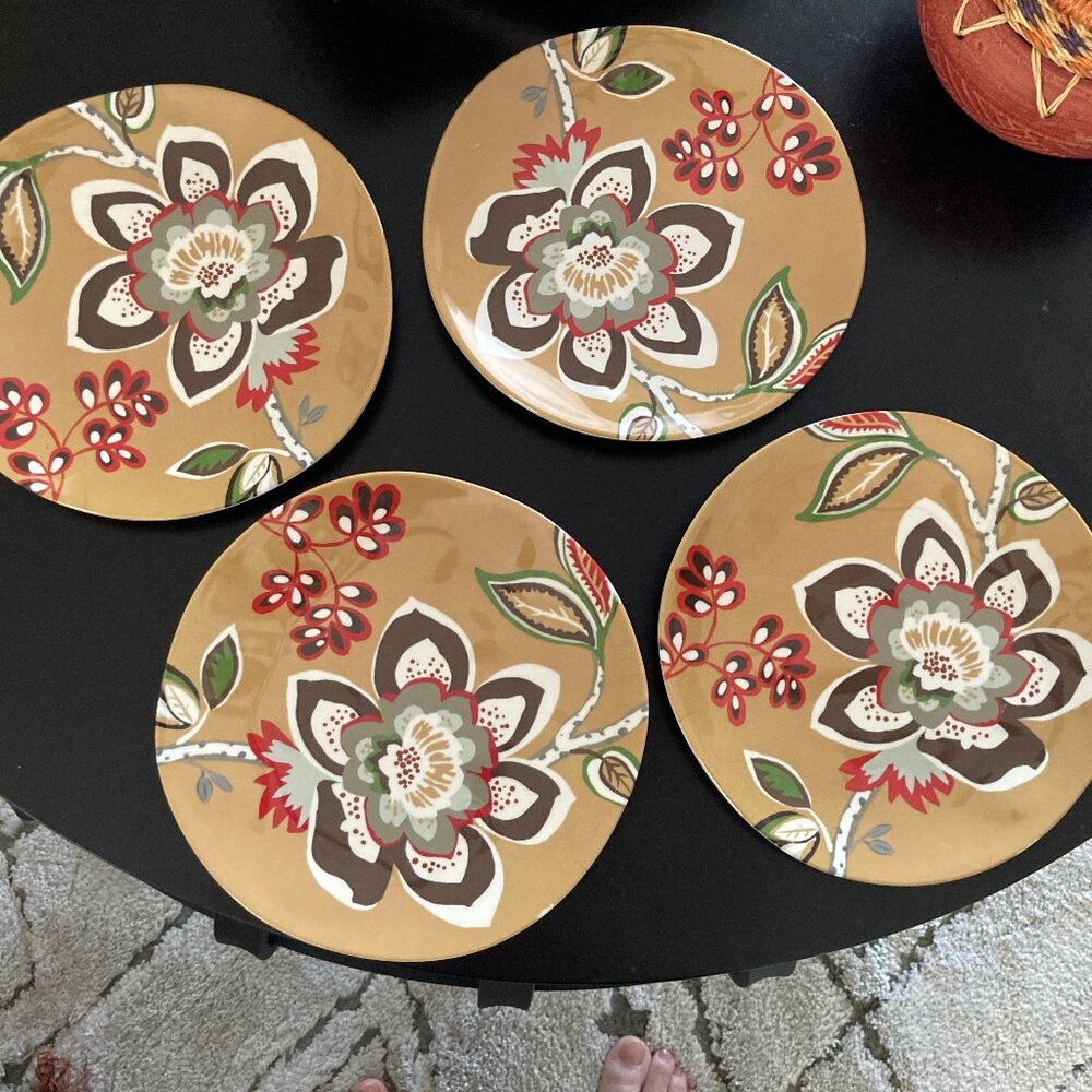 Threshold Four Melamine Floral 8.5" Plates